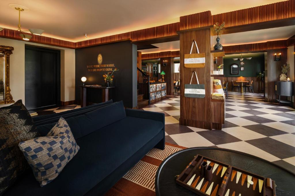 Hotel Albatross photo