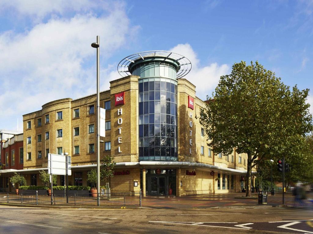ibis London Stratford - Resim 1