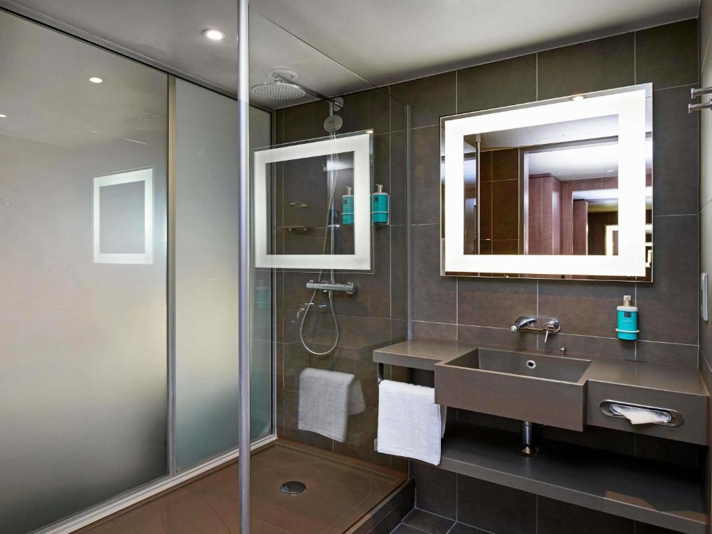 Novotel London Tower Bridge - Resim 40