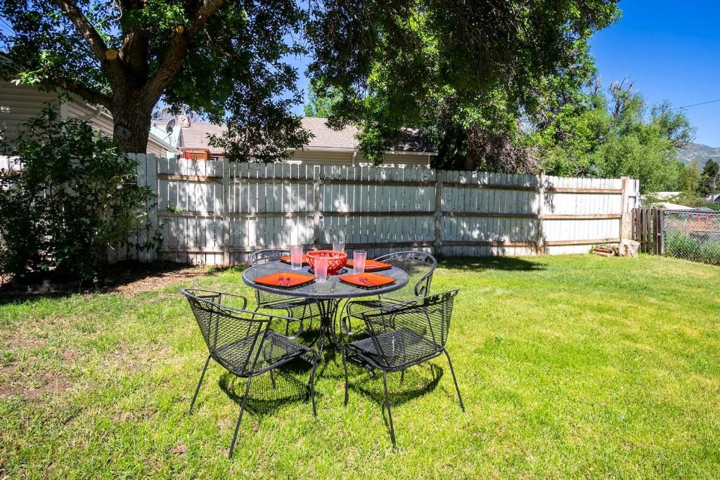 Zahrada ubytování Heritage House-skiing Close,walk To Main St,roomy