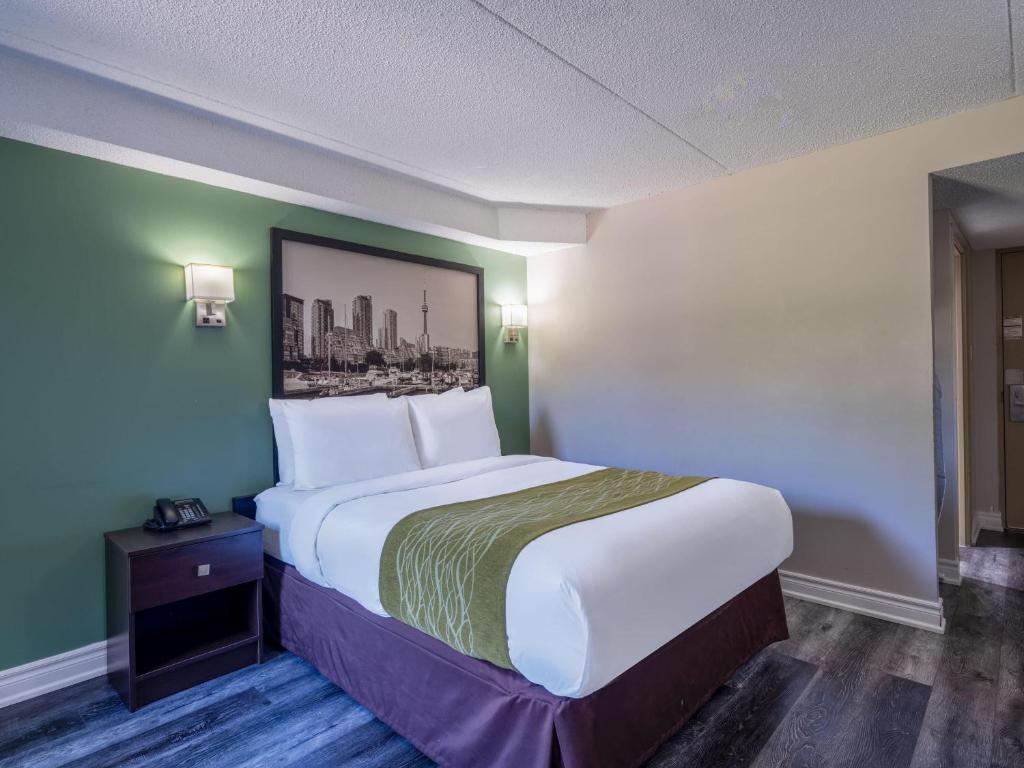 Super 8 by Wyndham Toronto East ON - Resim 17
