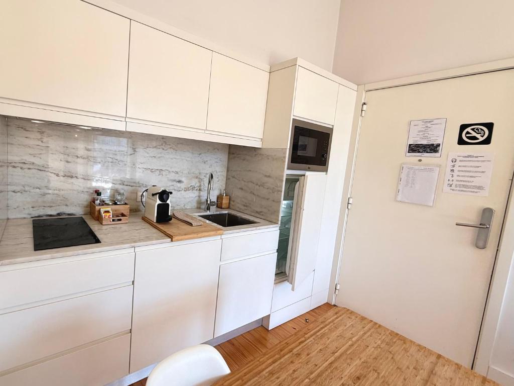 Porto Cinema Apartments - 9