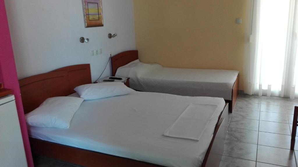 Familia Hotel - Triple Room
