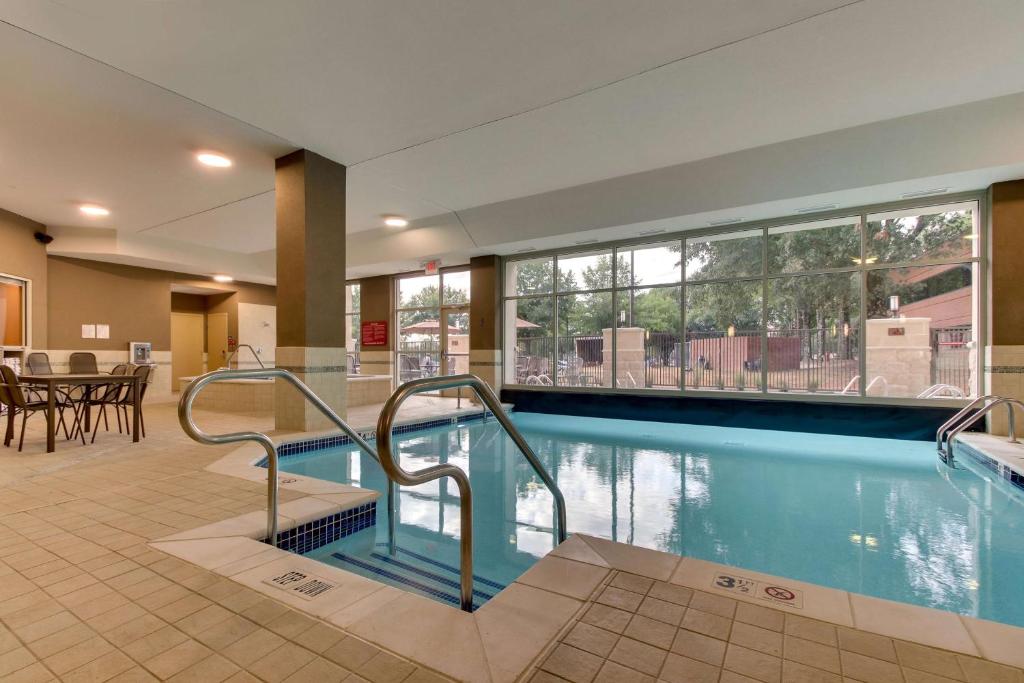 Drury Inn & Suites Knoxville West photo