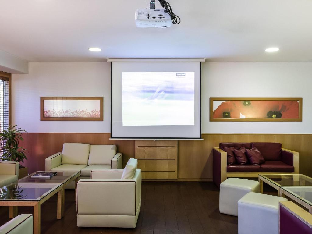 Hotel ibis Porto Sao Joao - Resim 24