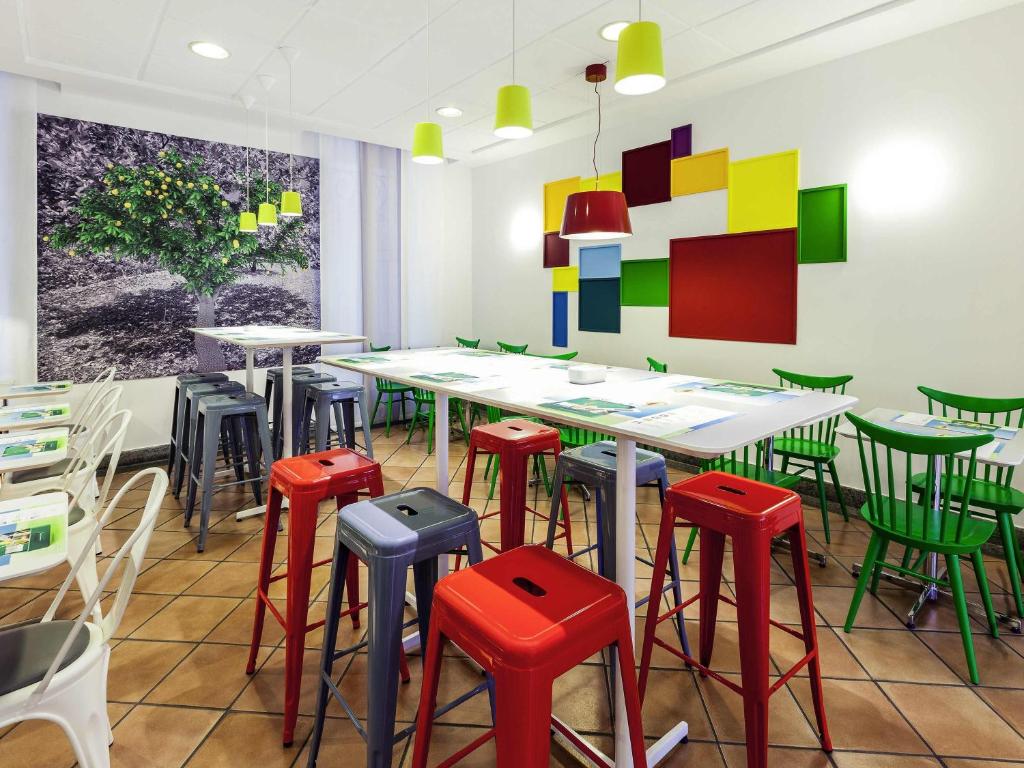 Ibis Styles Napoli Garibaldi - Resim 34