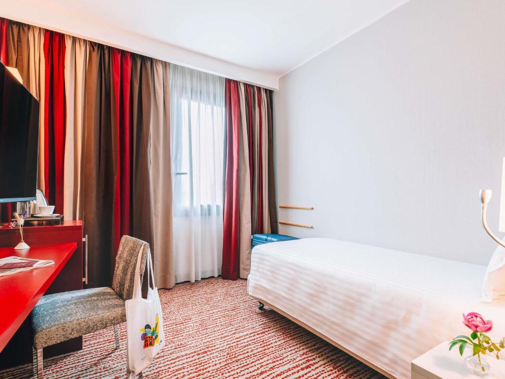 Mercure Roma Piazza Bologna - Resim 12