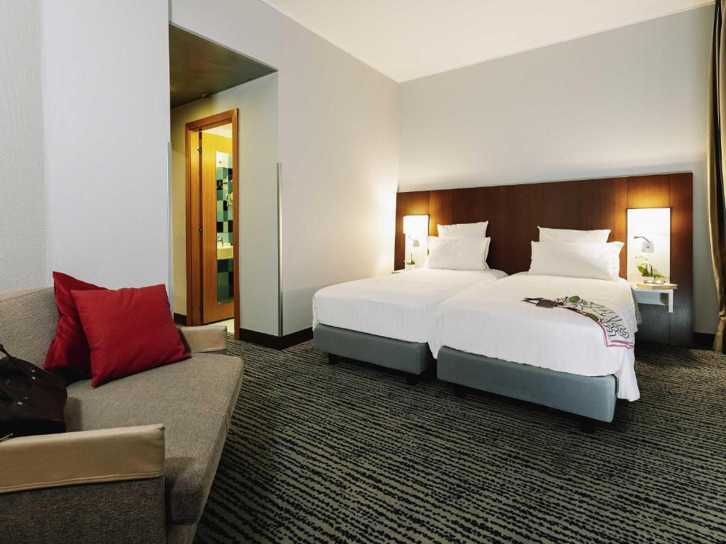 Mercure Roma Piazza Bologna - Resim 9