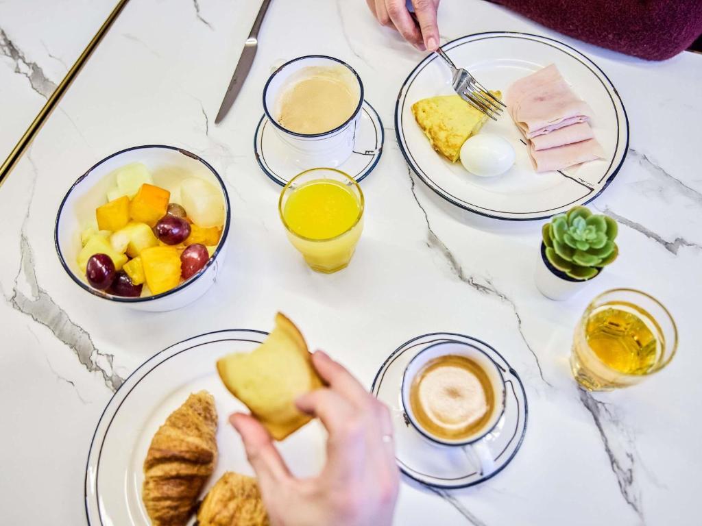 Ibis Styles Madrid Centro Maravillas - Resim 6