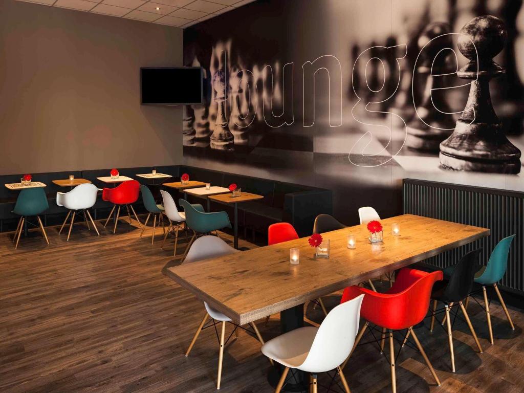 ibis Hotel Berlin Spandau - Resim 10