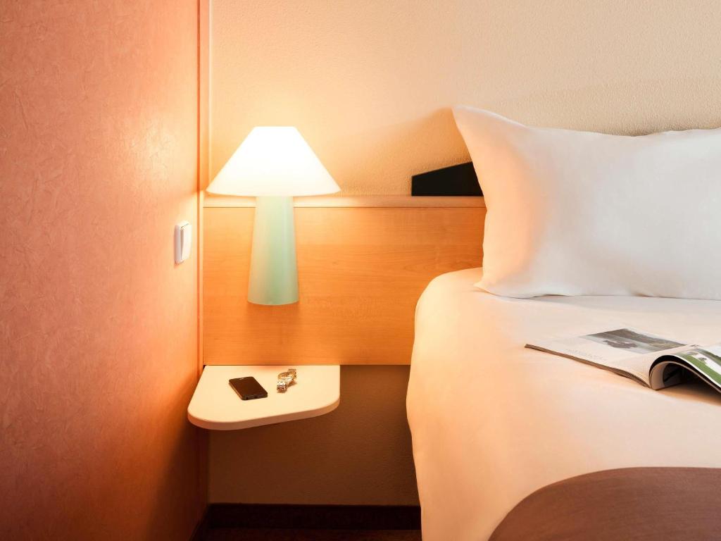 ibis Hotel Berlin Spandau - Resim 39