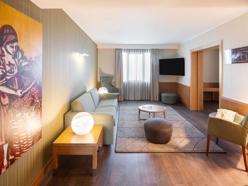 Hotel Mercure Porto Gaia - Resim 3