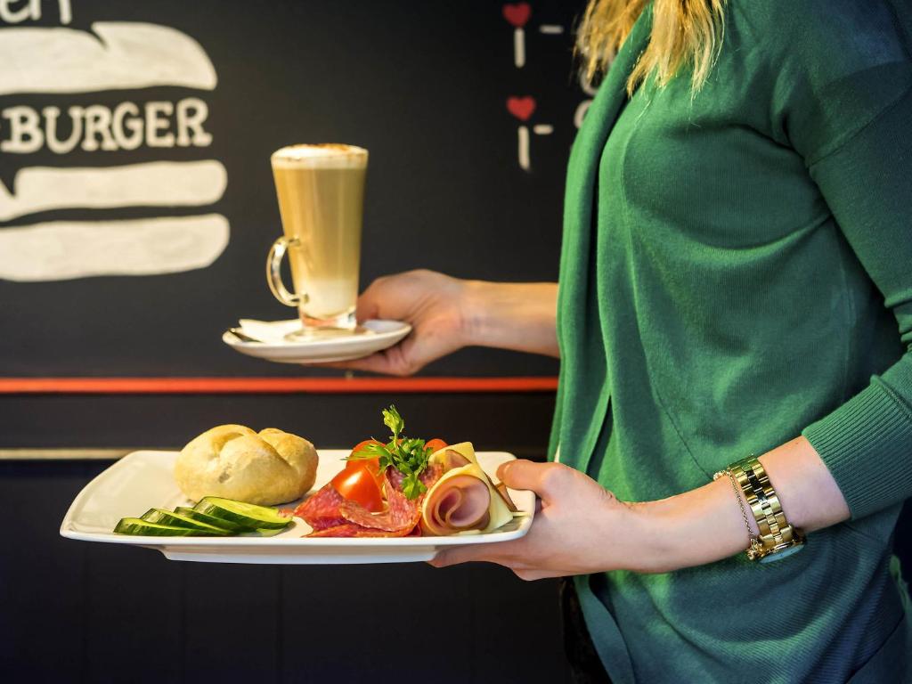 Ibis Szczecin Centrum - Resim 19