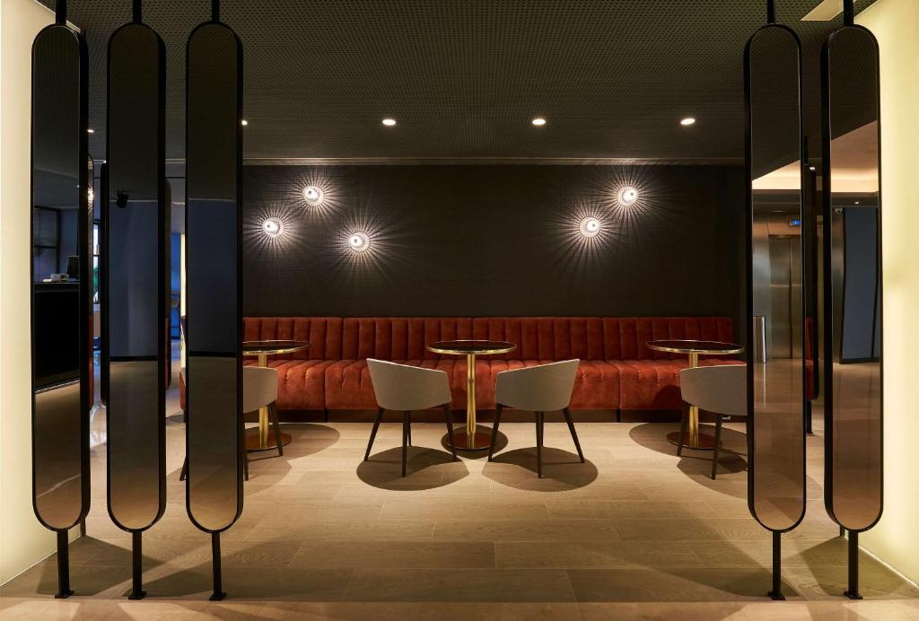 NH Sants Barcelona - Resim 21