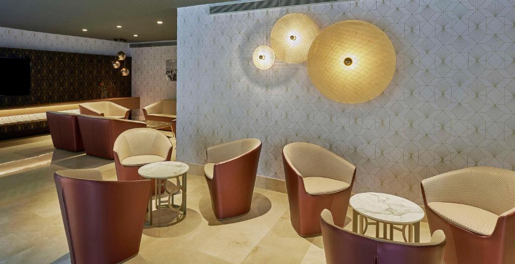 NH Sants Barcelona - Resim 26