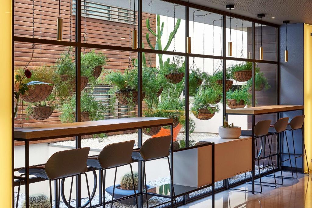 NH Sants Barcelona - Resim 28