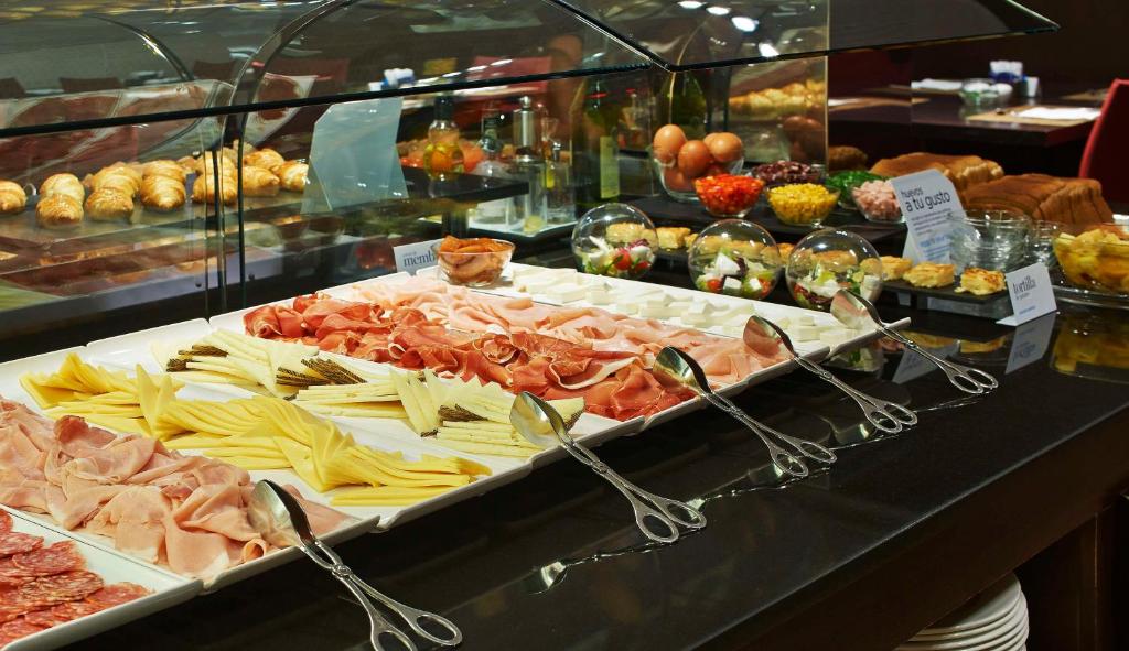 NH Sants Barcelona - Resim 34