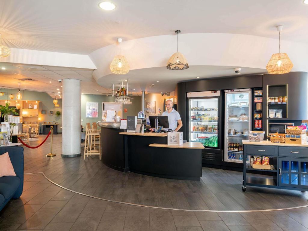 Novotel Suites Cannes Centre - Resim 9