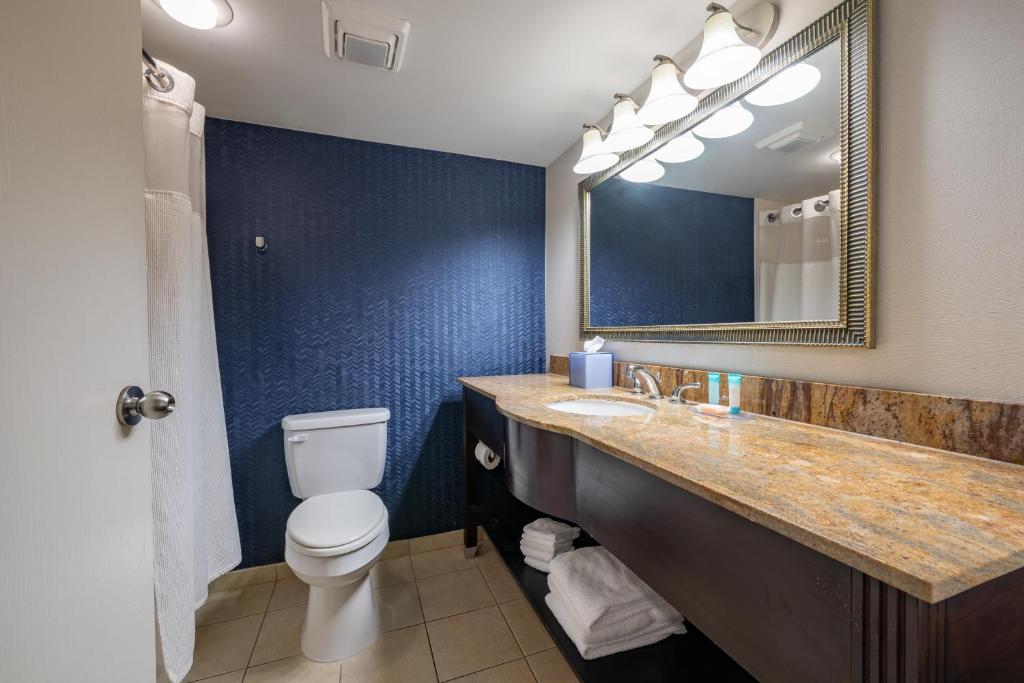 SummerPlace Inn - Deluxe Double Room