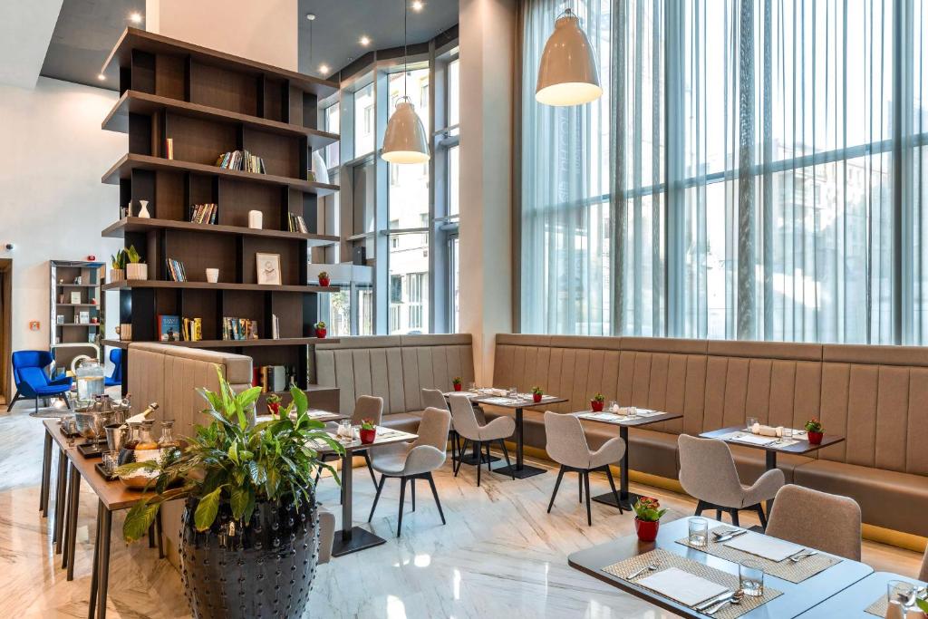 NH Collection Budapest City Center - Resim 33