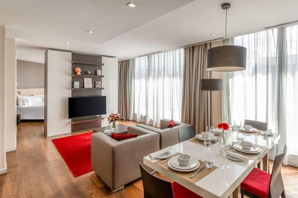 NH Collection Budapest City Center - Resim 41