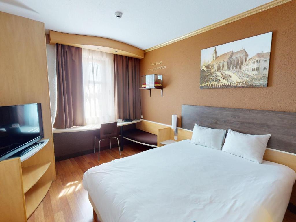 Ibis Bratislava Centrum - Resim 21
