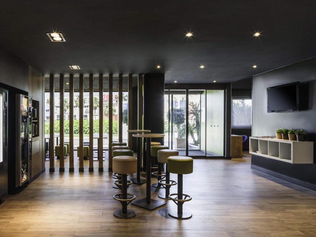 Ibis Budget Málaga Aeropuerto Avenida de Velazquez - Resim 12