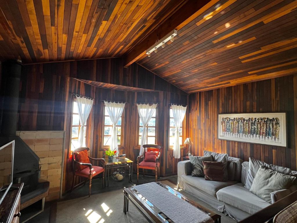 Posezení v ubytování Refúgio Terra - SitioSantaRita - Nazare Paulista