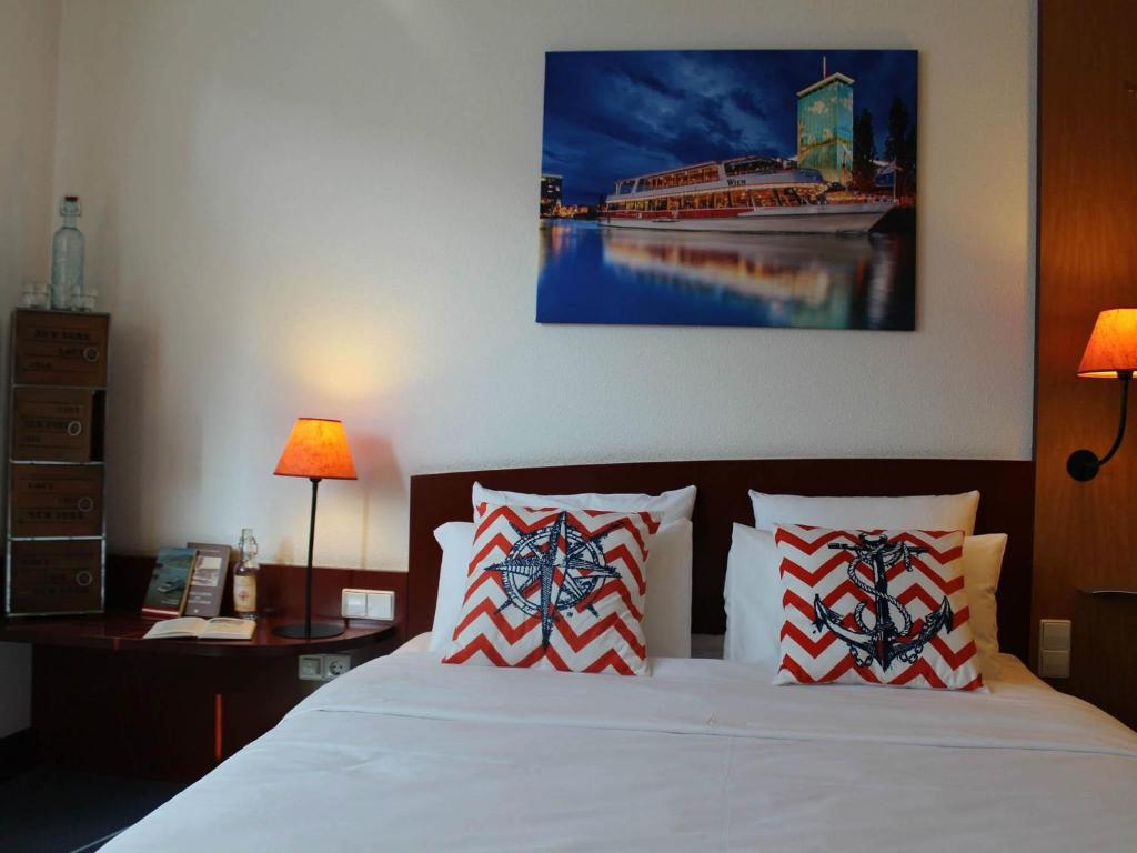 Novotel Suites Wien City Donau - Resim 37