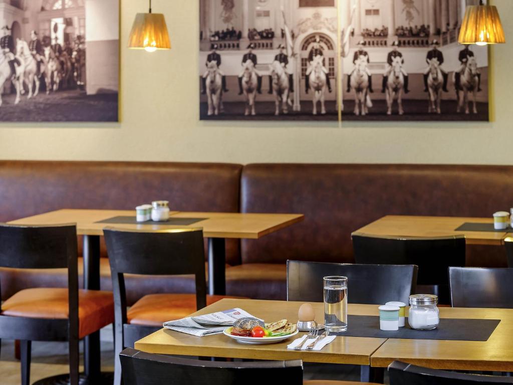 ibis Wien City - Resim 32