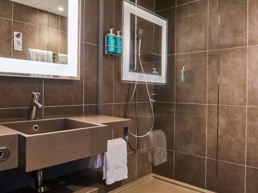 Novotel Paris 17 - Resim 39