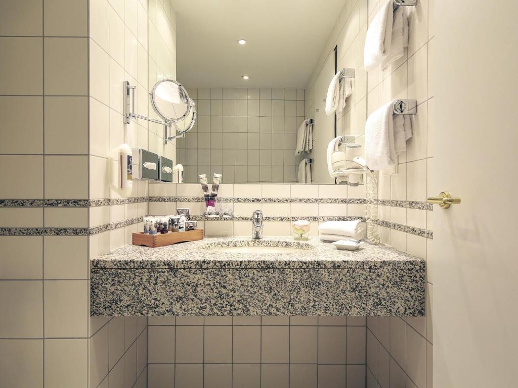 Mercure Hotel Plaza Essen - Resim 19