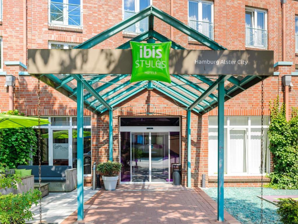 ibis Styles Hamburg Alster City - Resim 1
