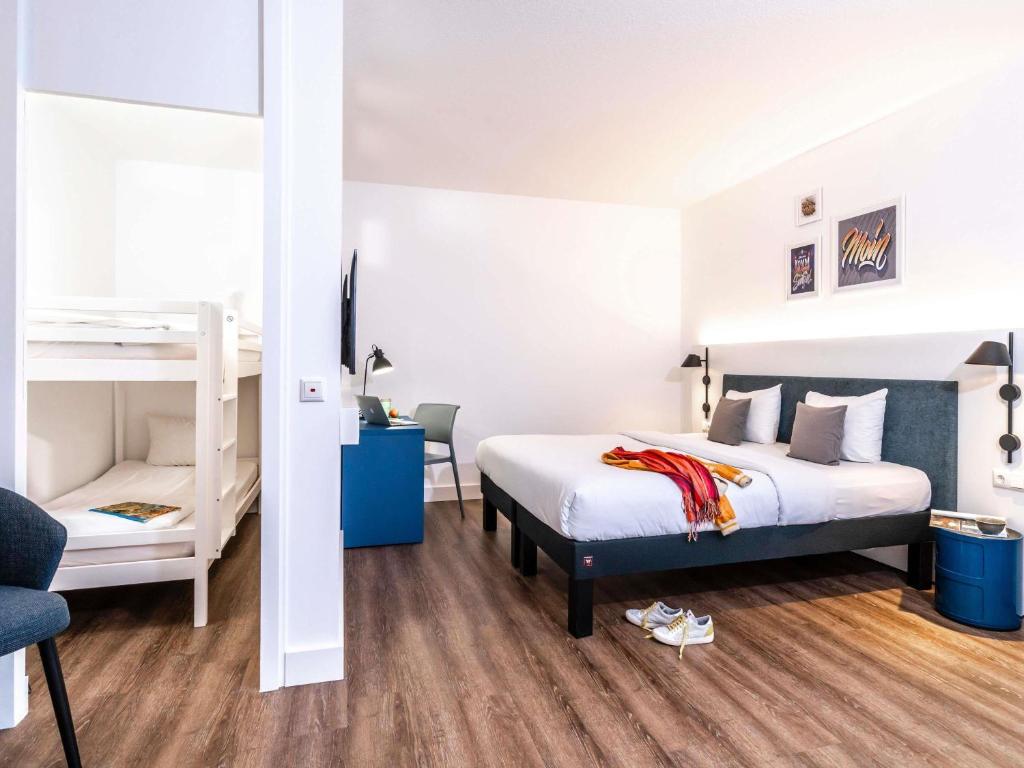 
Standard Family Suite with Two Connecting Rooms
