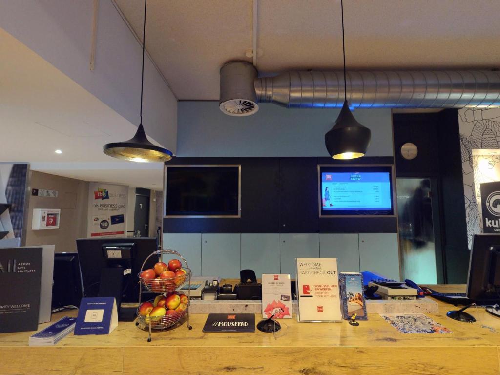 ibis Hotel Köln Airport - Resim 6