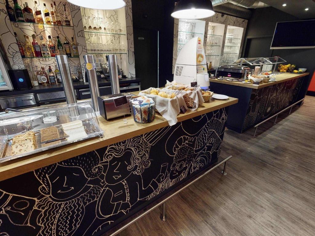 ibis Hotel Köln Airport - Resim 19