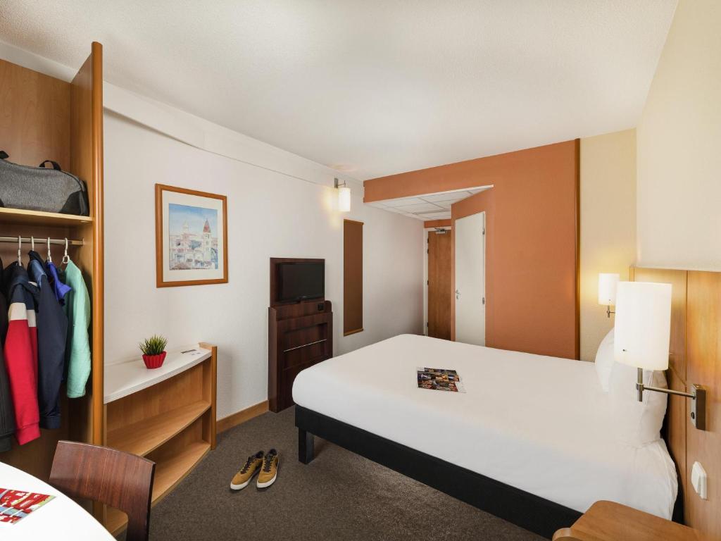 Ibis Praha Mala Strana - Resim 2
