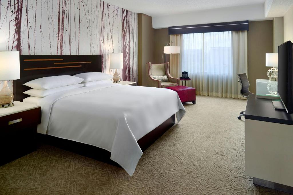 Renaissance Atlanta Waverly Hotel & Convention Center - 