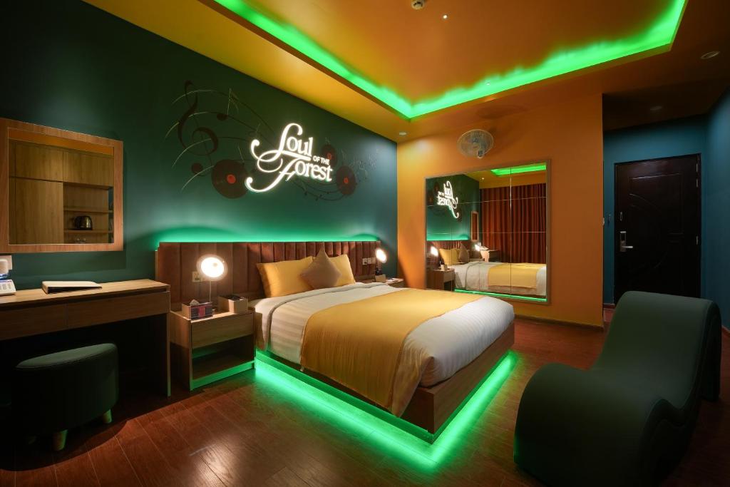 En eller flere senge i et værelse på Chiic House Đà Lạt