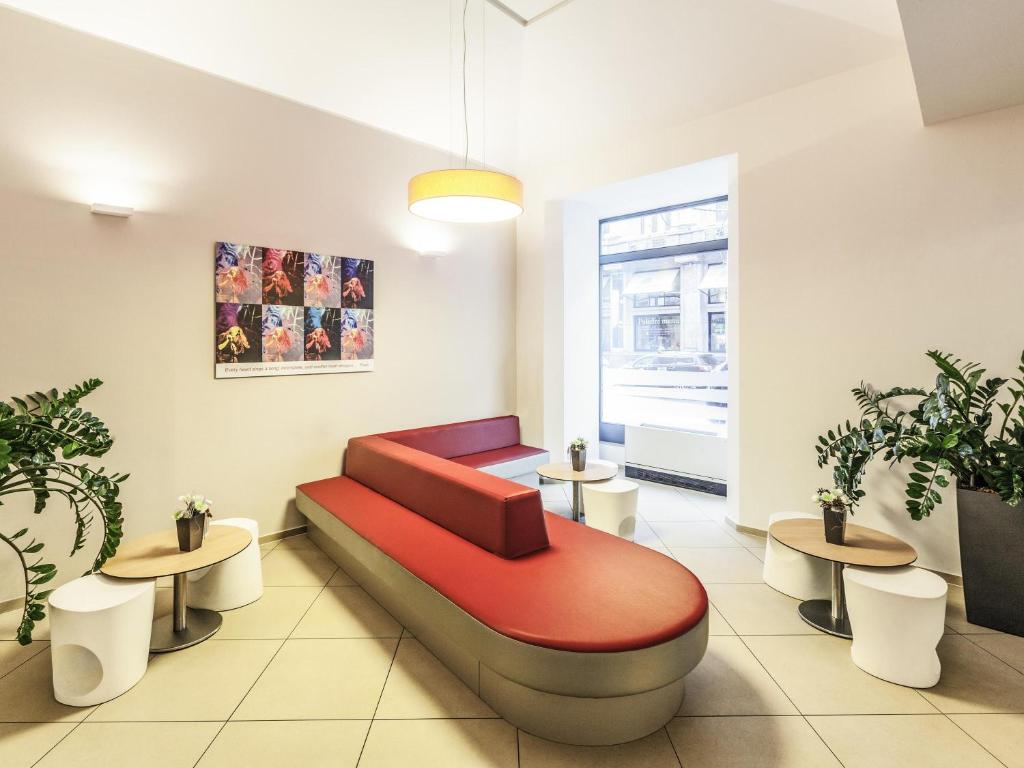 Ibis Praha Old Town - Resim 3