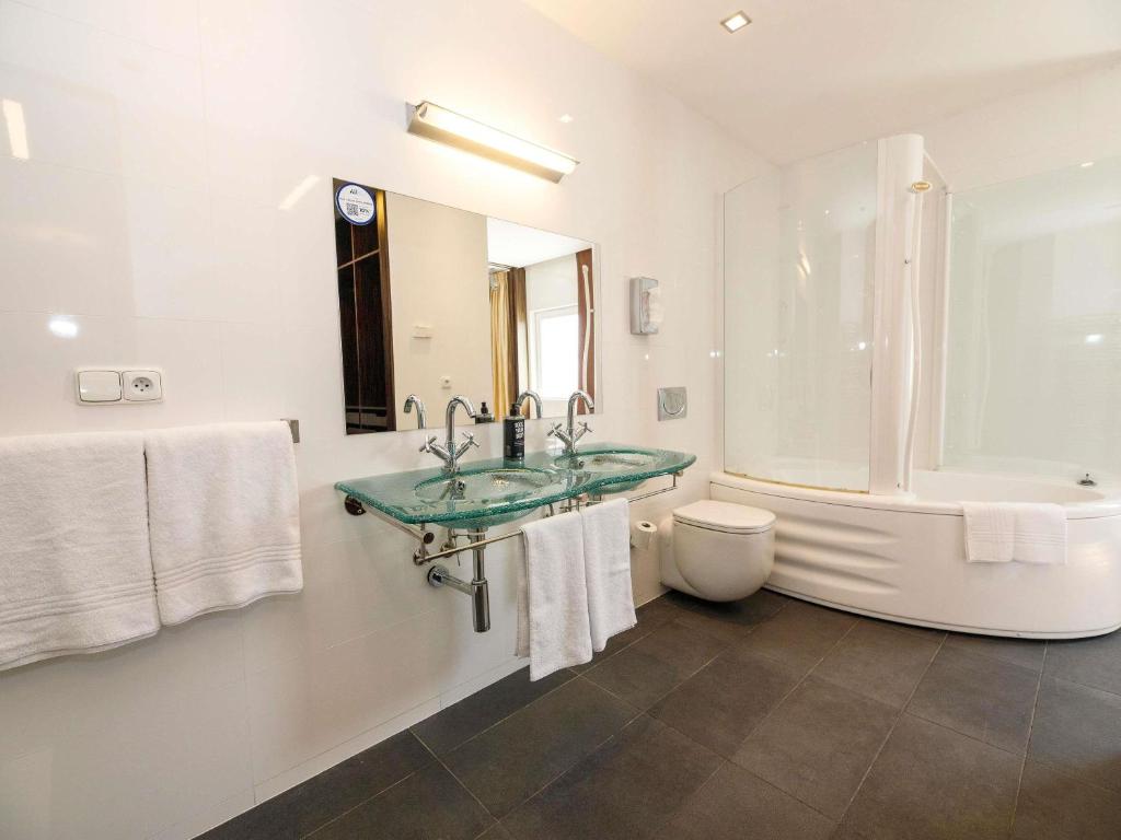 Ibis Praha Old Town - Resim 16