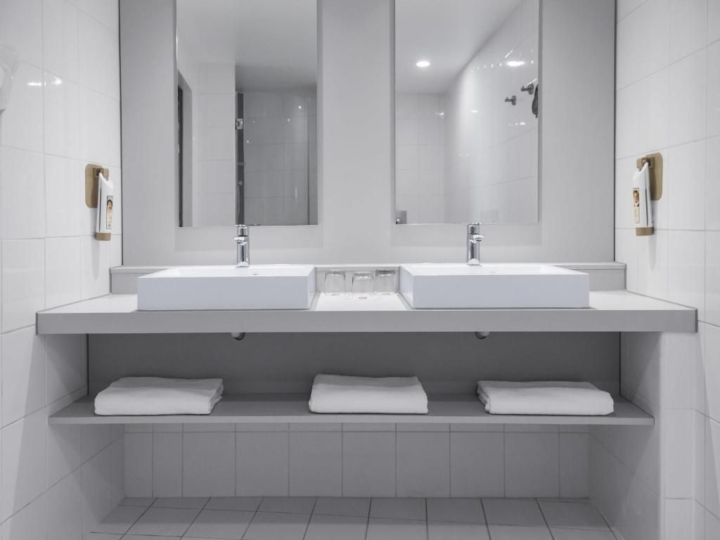 Ibis Praha Old Town - Resim 40