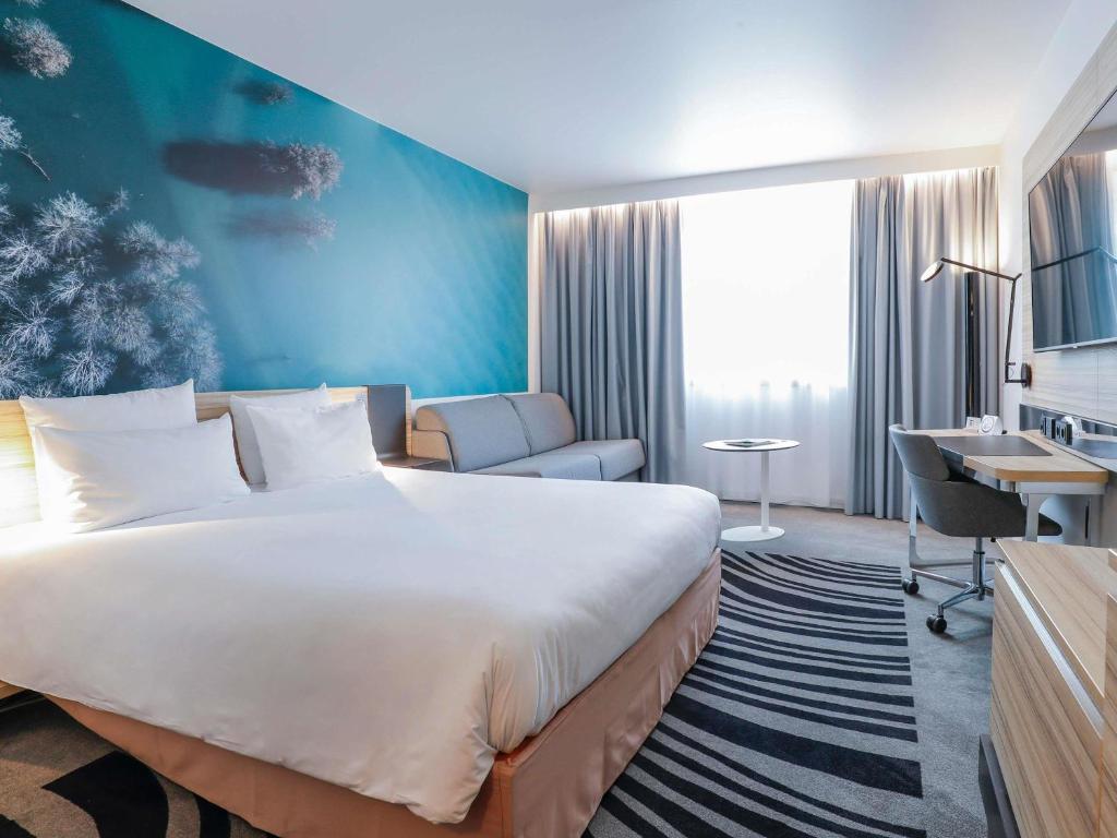 
Queen Room with Sofa Bed
