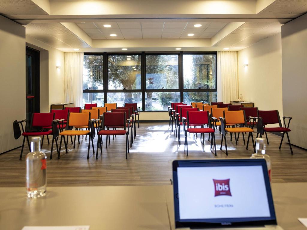Ibis Roma Fiera - Resim 22