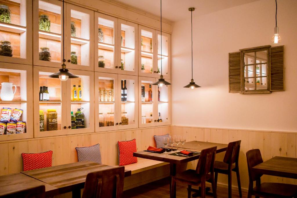 Restaurace v ubytování Hostal La Creu