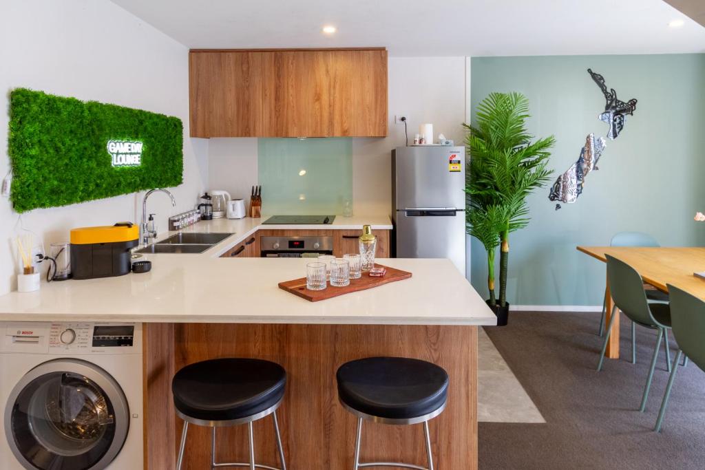 The Game Day Lounge, Walk to One NZ Stadium - Resim 4