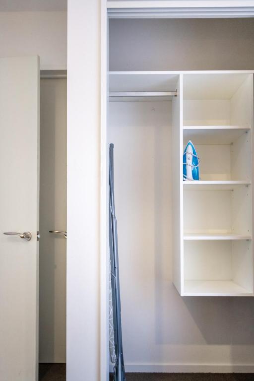 The Game Day Lounge, Walk to One NZ Stadium - Resim 16