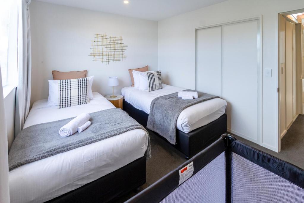 The Game Day Lounge, Walk to One NZ Stadium - Resim 19