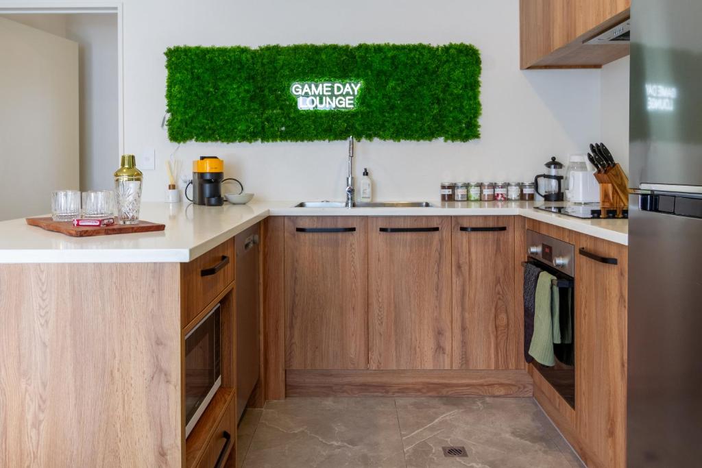 The Game Day Lounge, Walk to One NZ Stadium - Resim 20