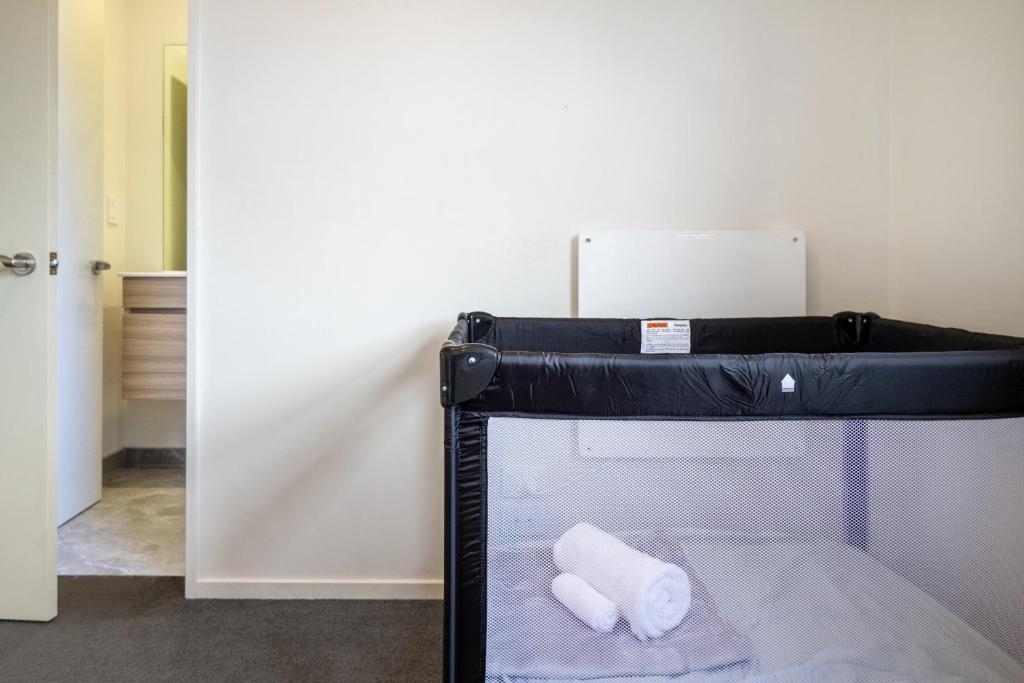 The Game Day Lounge, Walk to One NZ Stadium - Resim 26